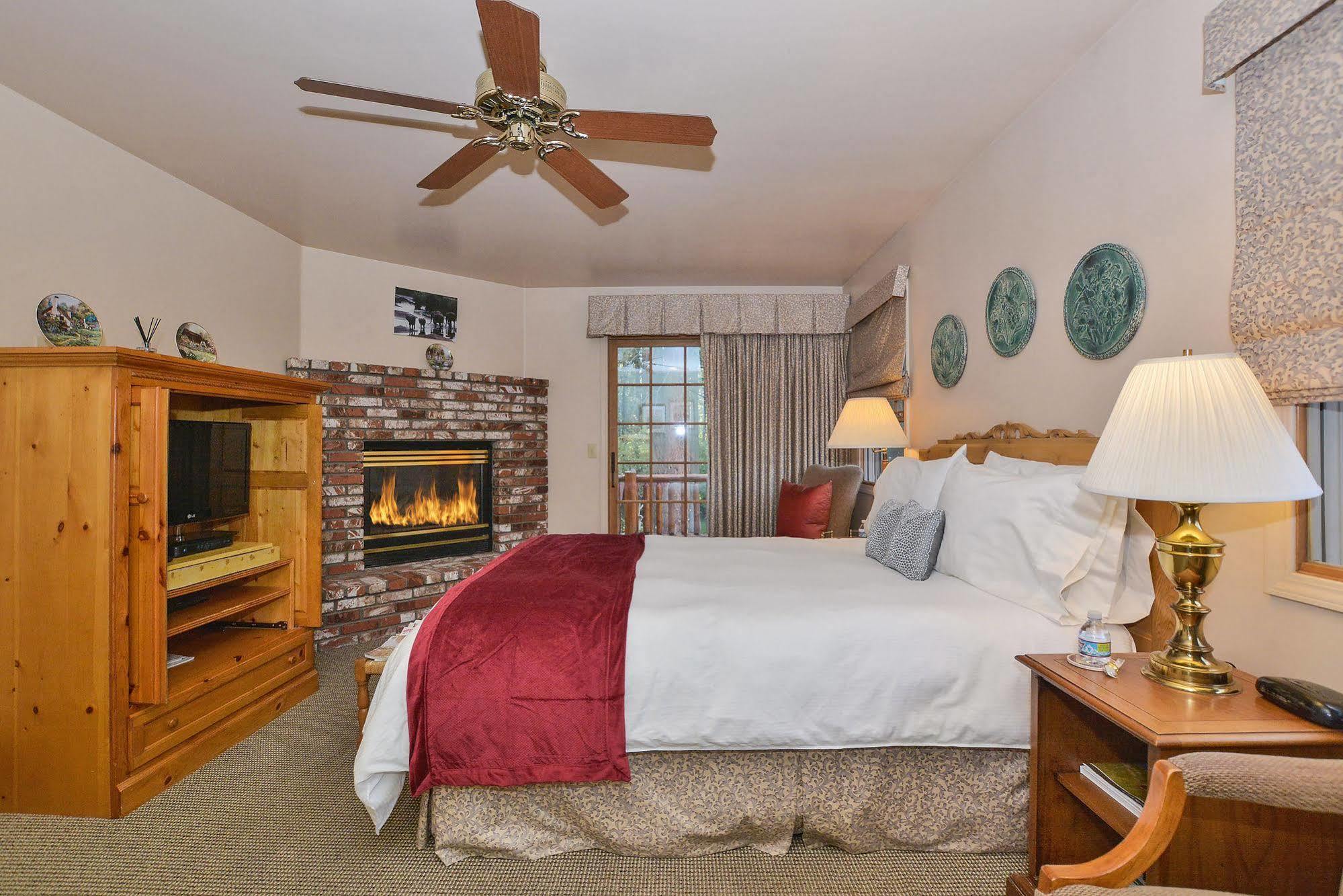 Alpenhorn Bed And Breakfast Big Bear Lake Exterior foto